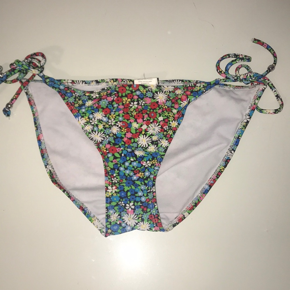 Brand new flower bikini bottom